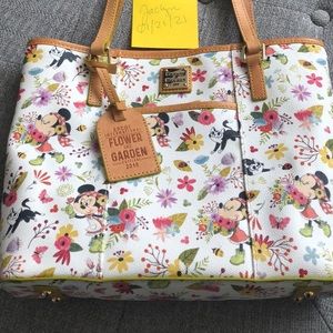Disney Dooney 2018 Flower and Garden Minnie Tote